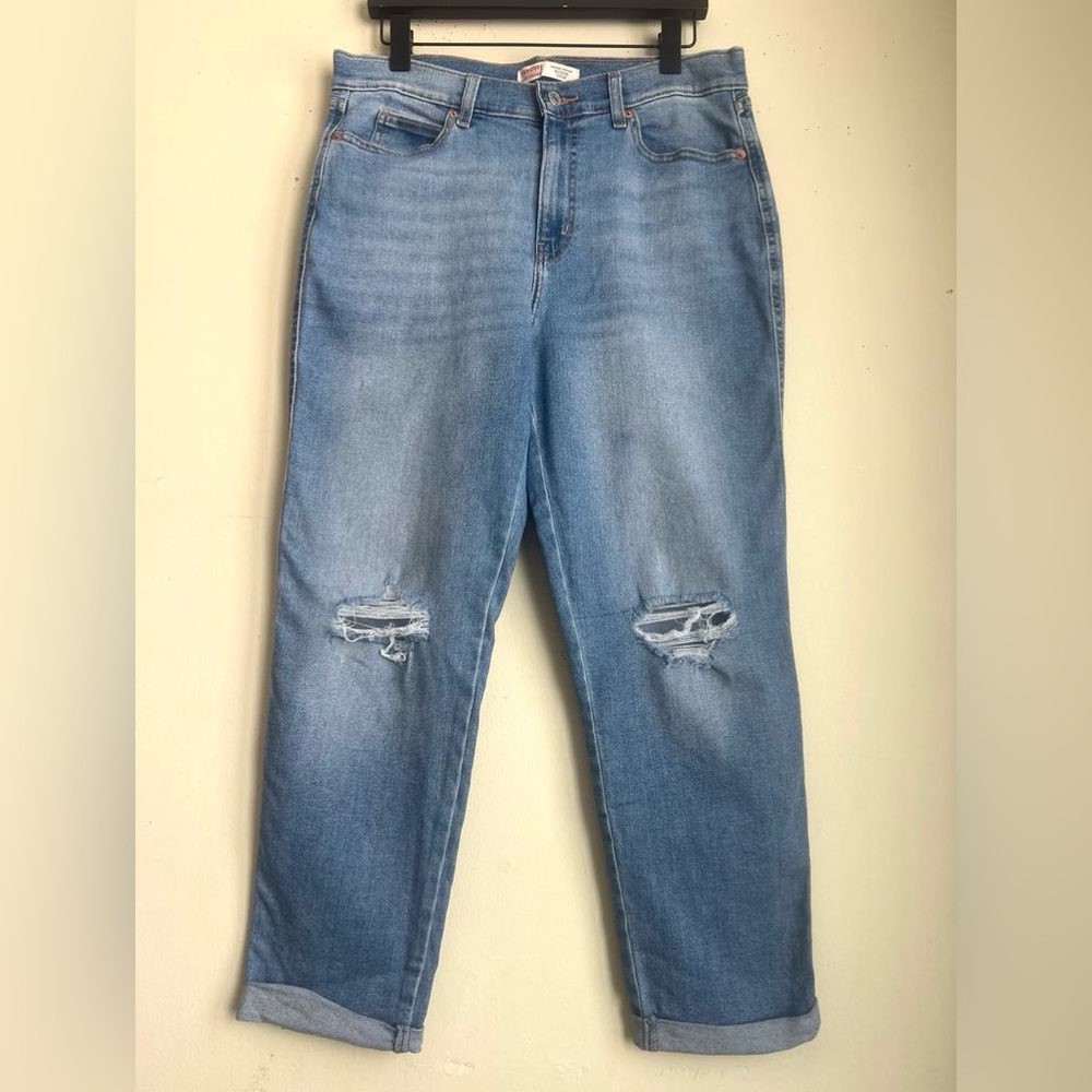 Levi’s Size 8 Crop